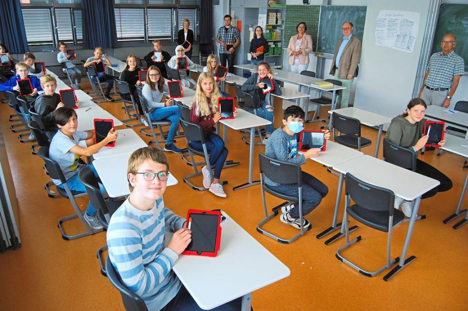 Förderverein Gymnasium kaufte I-Pads