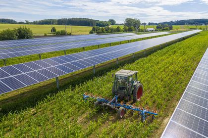 Agrar Photovoltaik - Agri PV - Duale Land-Nutzung - Photovoltaik Bauern - Solarstrom Landwirte - 