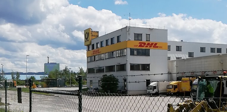 DHL Paket Logistik Gebäudehüllen