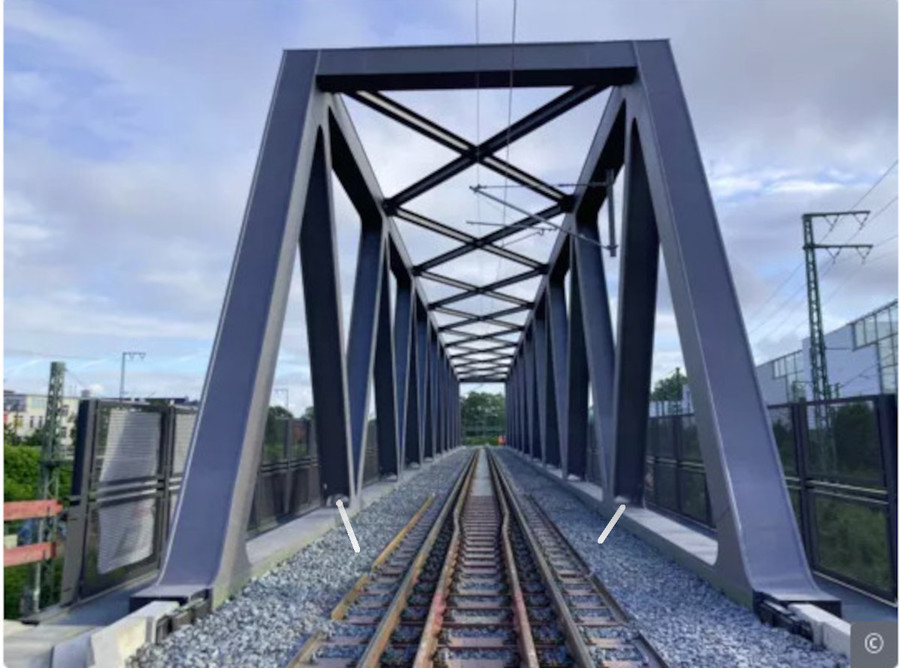 Fachwerkbrücke neuer Bauart - Bleche (Laserzuschnitte) Geschweisst Grundiert Lackiert