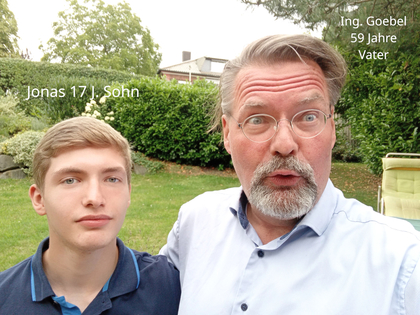 >>> Ing. Goebel mit Sohn Jonas - 17 Jahre - 11 Klasse Gymnasium - heute gab es Nachhilfe in Rechnen - er will Jura studieren - ich will einen Physiker oder Ingenieur aus Ihm machen ??? - Er soll ja die Firma übernehmen ... Er hat den Führerschein bestande