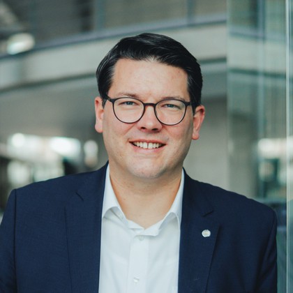 >>> https://www.linkedin.com/in/joachimebmeyer/ - Sehr geehrter Herr Joachim Ebmeyer MdB - Volkswirt - Danke für LinkedIN - Ausschuss für Forschung, Technologie, Technikfolgenabschätzung - Mit besten Grüssen von Ing. Goebel - Endlager-Planer