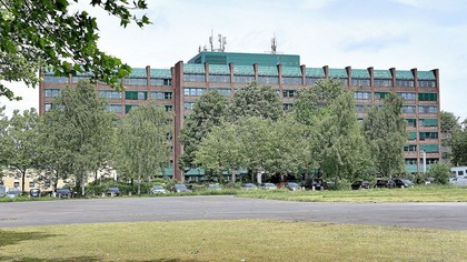 Büro zu vermieten - weit oben gelegen - mit Hubschrauber-Landeplatz