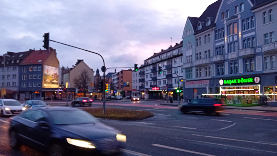   >>> Bahnsteig 4 - Hagen HBF - Komplett-Erneuerung - eine Ortsbegehung im Feb. 2026 -  Gut geworden - Bravo - Beste Grüsse an die ARGE IHT Balter von Ing. Goebel - Hagen