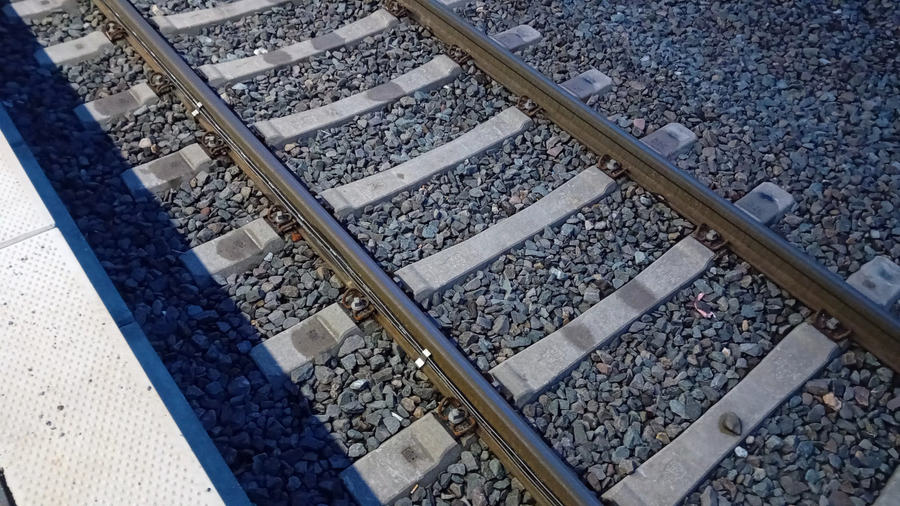   >>> Bahnsteig 4 - Hagen HBF - Komplett-Erneuerung - eine Ortsbegehung im Feb. 2026 -  Gut geworden - Bravo - Beste Grüsse an die ARGE IHT Balter von Ing. Goebel - Hagen