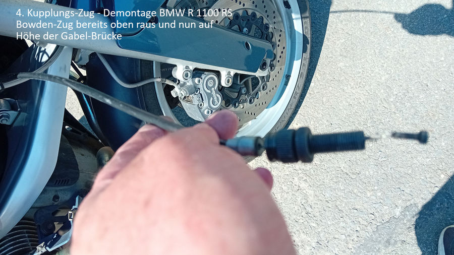 Demontage Kupplungszug BMW R 110 RS von 1999