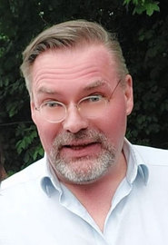 Volker Goebel Dipl.-Ing. Architektur - Halb Jurist, halt Physiker, halb Geologe, halb Bohrtechniker